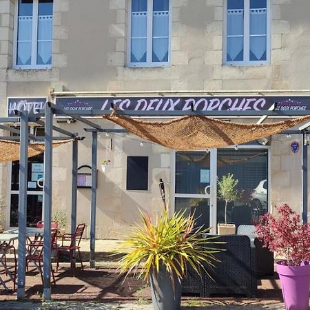 Hotel Les Deux Porches Verrieres  Экстерьер фото