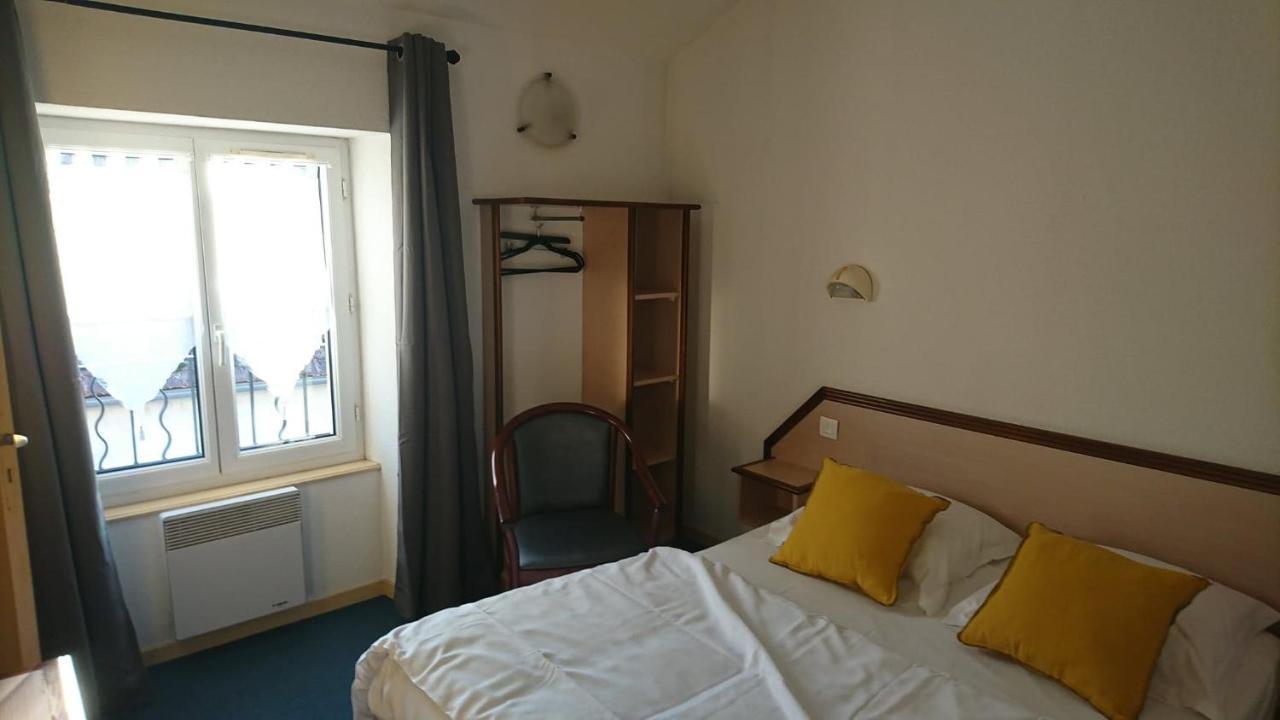 Hotel Les Deux Porches Verrieres  Экстерьер фото