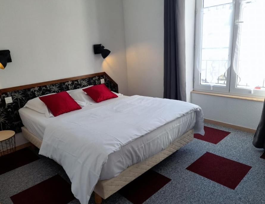 Hotel Les Deux Porches Verrieres  Экстерьер фото