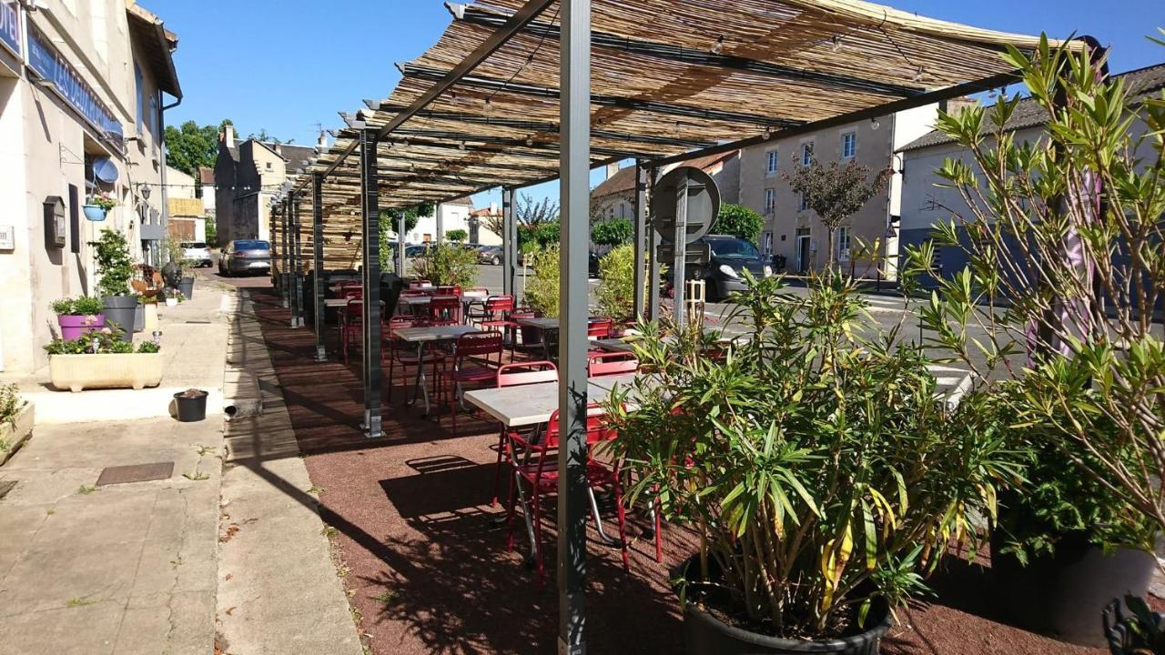 Hotel Les Deux Porches Verrieres  Экстерьер фото