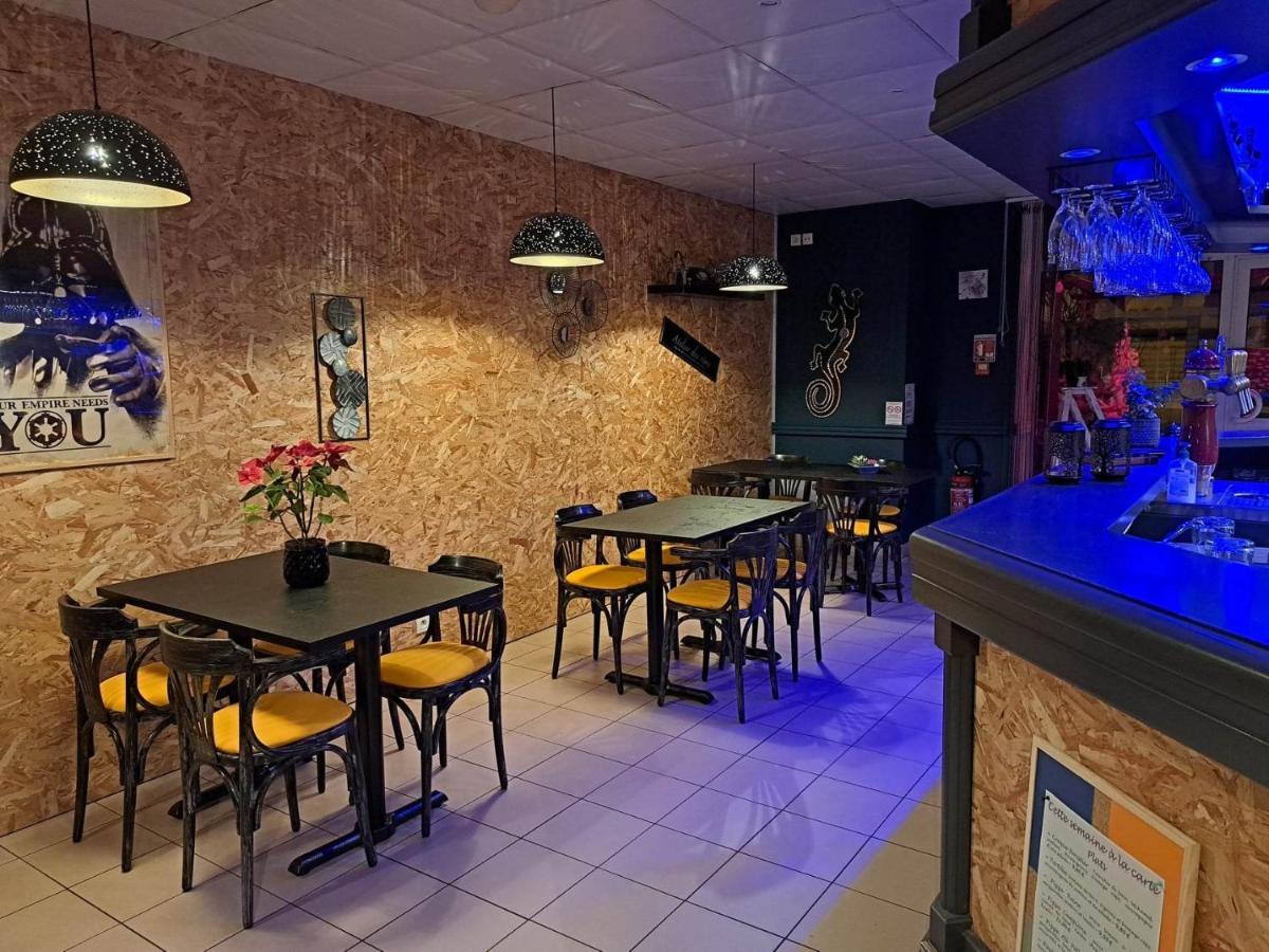 Hotel Les Deux Porches Verrieres  Экстерьер фото