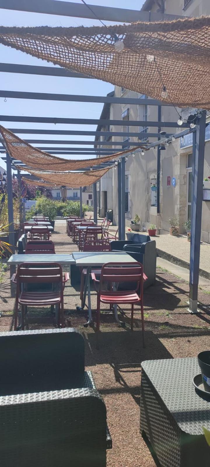Hotel Les Deux Porches Verrieres  Экстерьер фото
