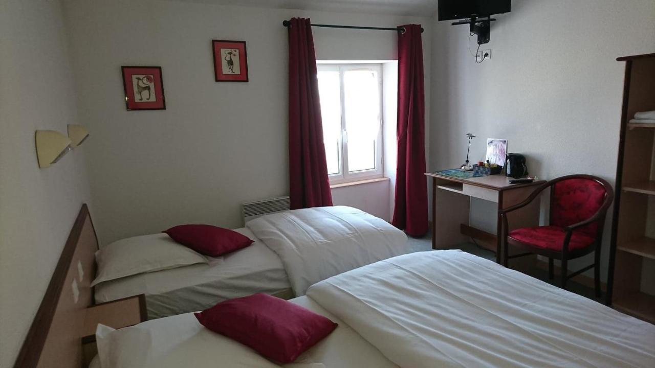 Hotel Les Deux Porches Verrieres  Экстерьер фото